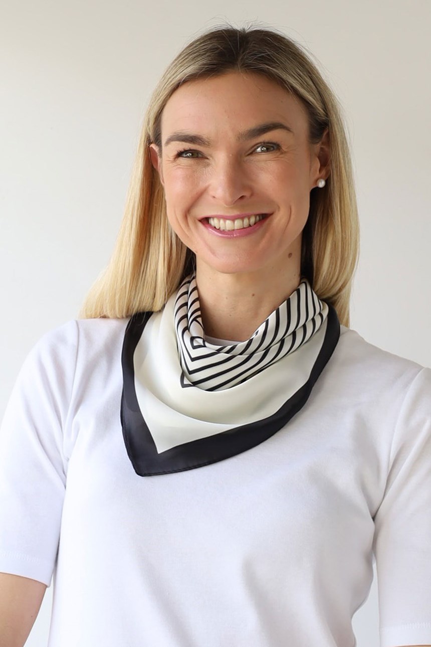 MONO SQUARE SCARF